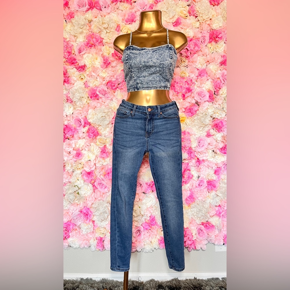 Kendall + Kylie jeans